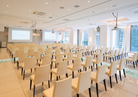 フロアのバリエーションが幅広く、各パーティーに対応。